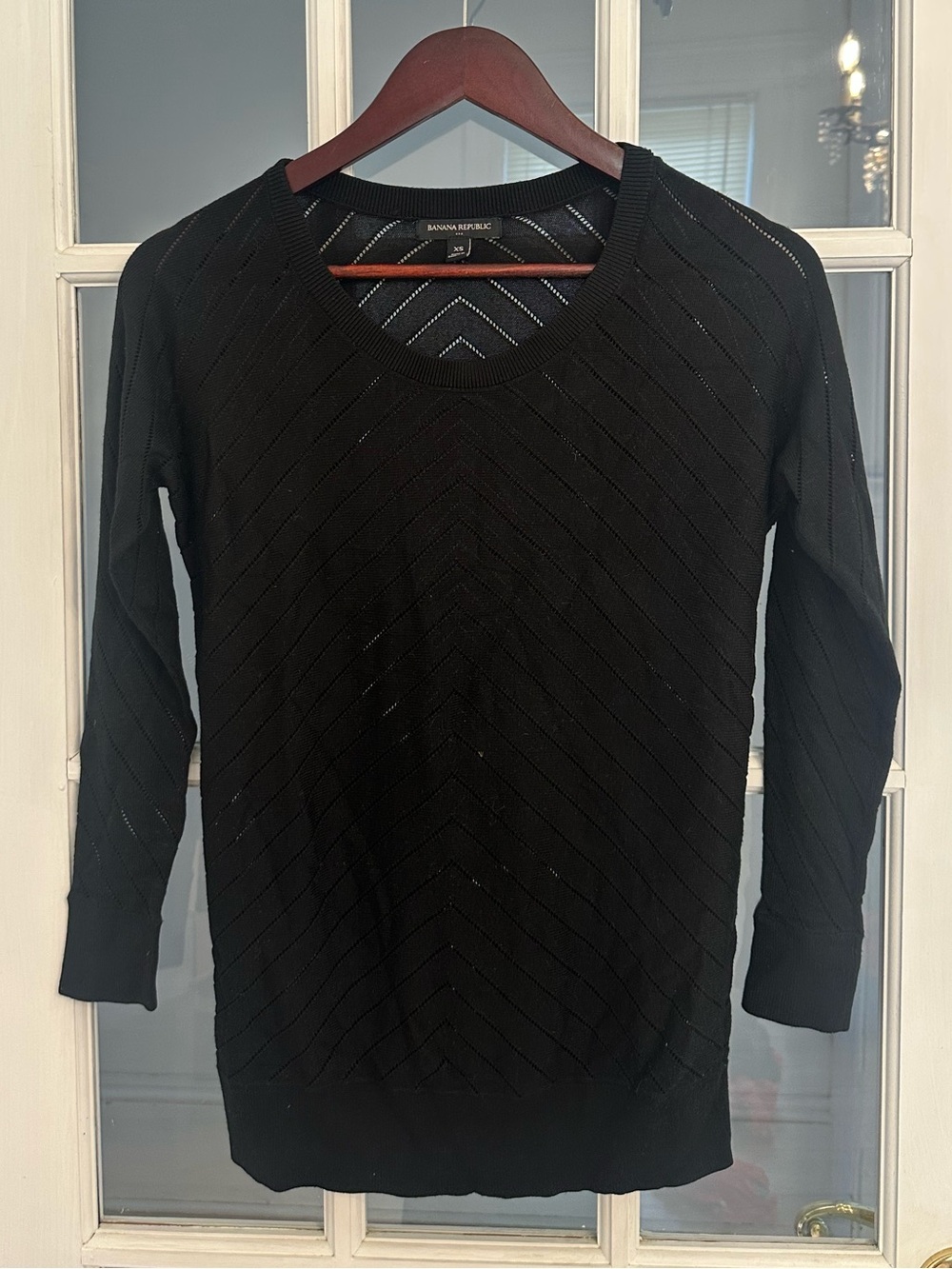 BANANA REPUBLIC Women’s Black Scoop Neck Pointelle Knit Sweater Size XS